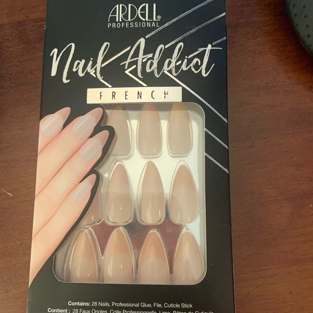 Ardell Nail Addict False Nails - Nude French - 28ct